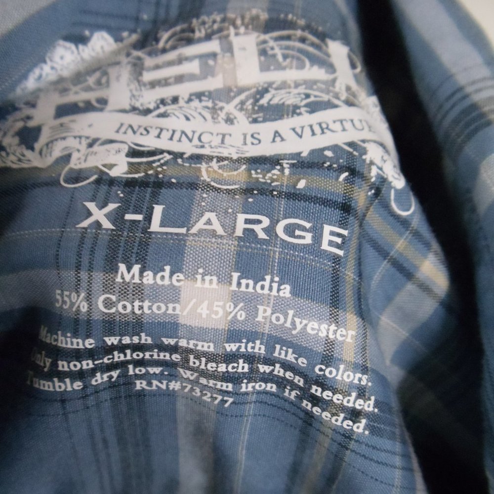 Helix Boys X-Large Long Sleeved Button Down Shirt - Picture 4 of 5